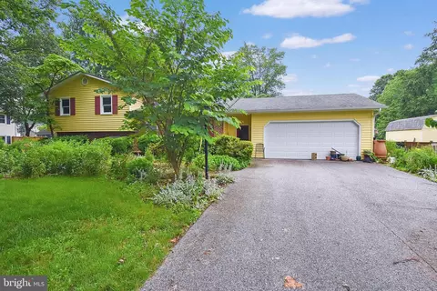 Exterior - 113 Stewart Dr, Edgewater, MD 21037 photo 3 of 7