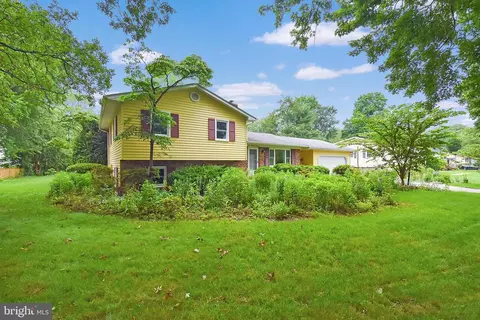 Exterior - 113 Stewart Dr, Edgewater, MD 21037 photo 2 of 7