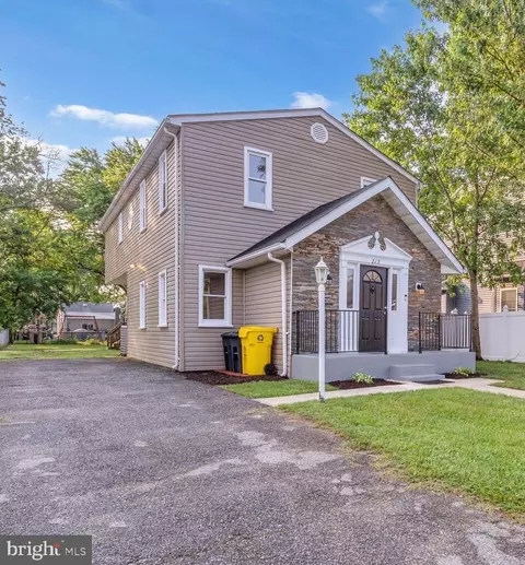 213 Greenland Beach Rd, Baltimore, MD 21226