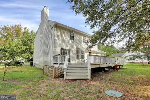 Exterior - 207 Weston Woods Dr, Pasadena, MD 21122 photo 8 of 13
