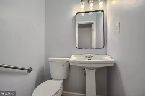 Bath - 1720 Denton Ct, Crofton, MD 21114 photo 1 of 8