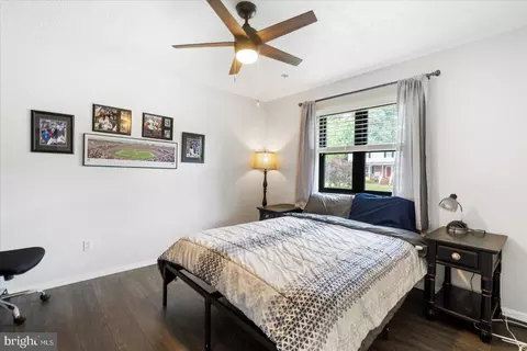 Bedroom - 1215 Lorene Dr, Pasadena, MD 21122 photo 5 of 8