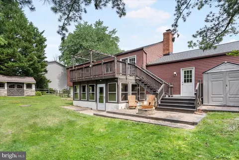 Exterior - 1215 Lorene Dr, Pasadena, MD 21122 photo 8 of 11