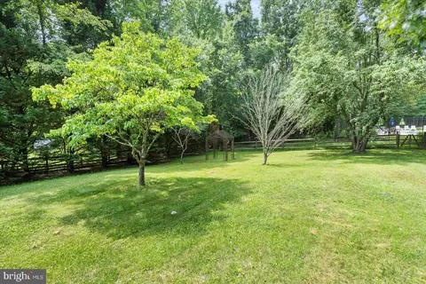 Exterior - 1215 Lorene Dr, Pasadena, MD 21122 photo 9 of 11