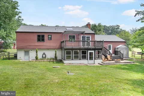 Exterior - 1215 Lorene Dr, Pasadena, MD 21122 photo 6 of 11