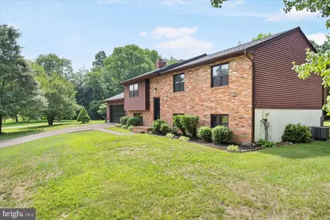 Exterior - 1215 Lorene Dr, Pasadena, MD 21122 photo 3 of 11