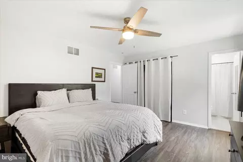Bedroom - 1215 Lorene Dr, Pasadena, MD 21122 photo 1 of 8