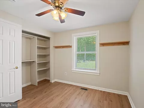 Bedroom - 1440 Cedarhurst Rd, Shady Side, MD 20764 photo 2 of 4