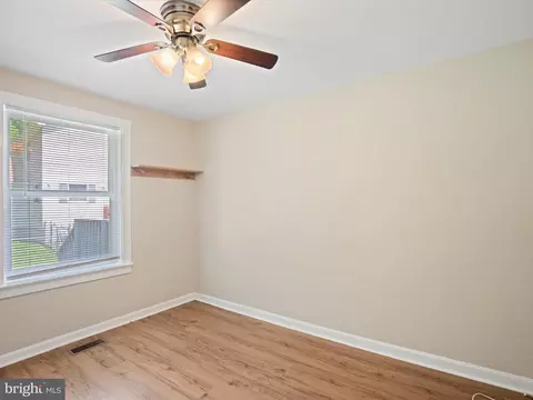 Bedroom - 1440 Cedarhurst Rd, Shady Side, MD 20764 photo 1 of 4