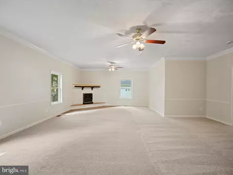Living - 1440 Cedarhurst Rd, Shady Side, MD 20764 photo 1 of 4