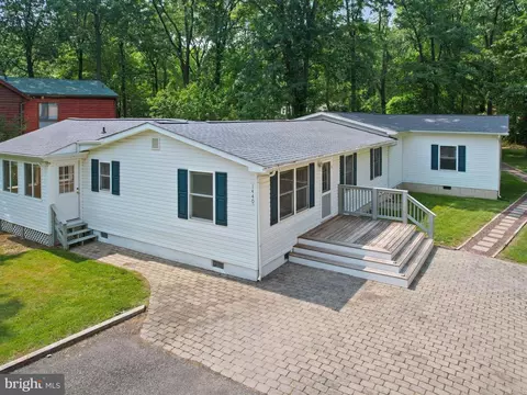 1440 Cedarhurst Rd, Shady Side, MD 20764