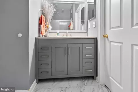 Bath - 3511 Piney Woods Pl #C101, Laurel, MD 20724 photo 4 of 6