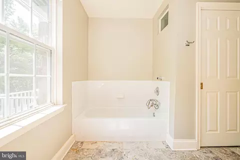 Bath - 8002 Sanctuary Ct, Laurel, MD 20724 photo 5 of 7
