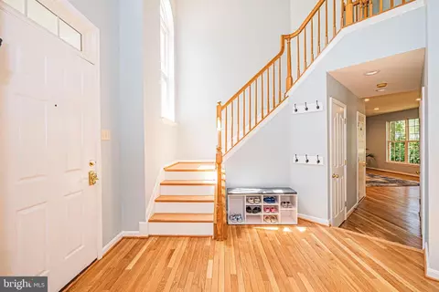 Entry Way - 8002 Sanctuary Ct, Laurel, MD 20724 photo 2 of 6