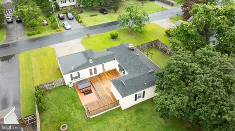 View/Area - 5 Brookfield Rd, Pasadena, MD 21122 photo 3 of 3