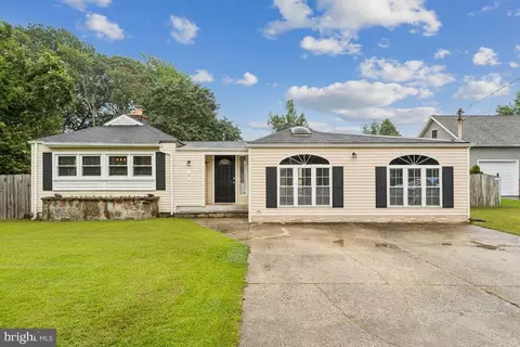 Exterior - 5 Brookfield Rd, Pasadena, MD 21122 photo 6 of 6