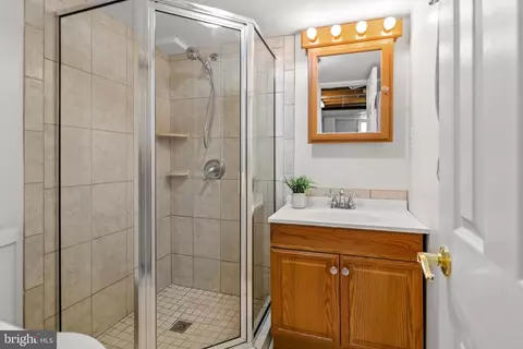 7674 Pine Haven Dr, Pasadena, MD 21122 photo 34