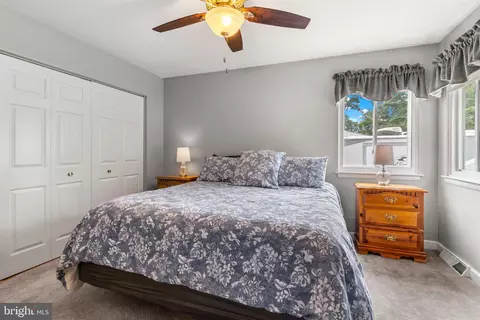 7674 Pine Haven Dr, Pasadena, MD 21122 photo 20
