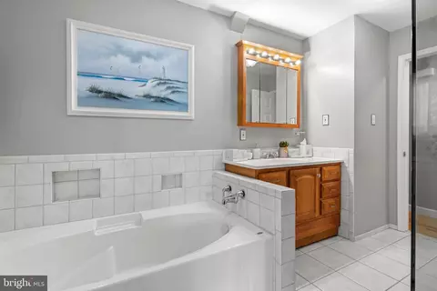 7674 Pine Haven Dr, Pasadena, MD 21122 photo 26