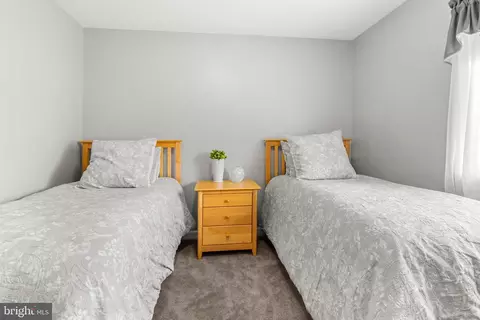 7674 Pine Haven Dr, Pasadena, MD 21122 photo 32