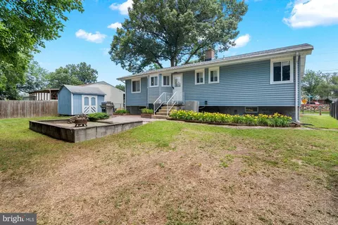 7674 Pine Haven Dr, Pasadena, MD 21122 photo 43