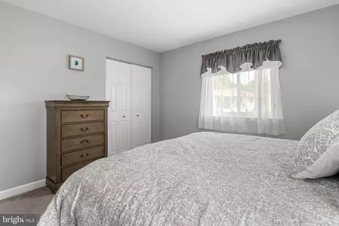 7674 Pine Haven Dr, Pasadena, MD 21122 photo 30