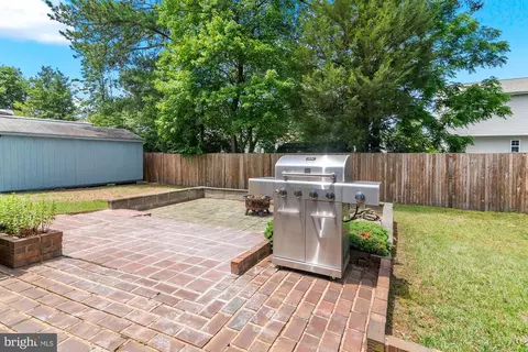 7674 Pine Haven Dr, Pasadena, MD 21122 photo 45
