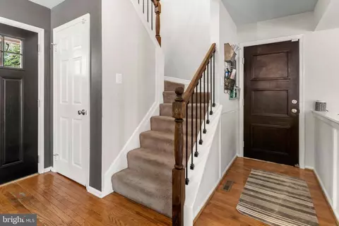 Entry Way - 411 Stanford Ct, Arnold, MD 21012 photo 9 of 13