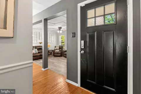 Entry Way - 411 Stanford Ct, Arnold, MD 21012 photo 1 of 13
