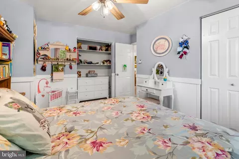 Bedroom - 411 Stanford Ct, Arnold, MD 21012 photo 4 of 7