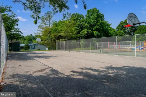 302 Berts Dr, Lothian, MD 20711 photo 36