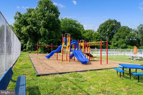 302 Berts Dr, Lothian, MD 20711 photo 34