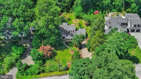 View/Area - 215 Wardour Dr, Annapolis, MD 21401 photo 1 of 13