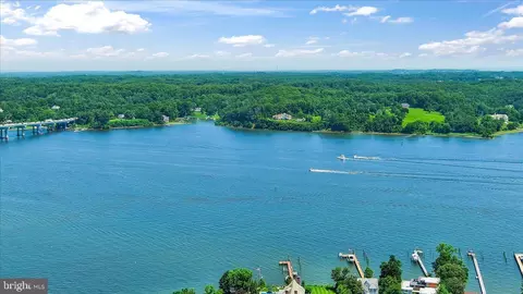 View/Area - 215 Wardour Dr, Annapolis, MD 21401 photo 9 of 13