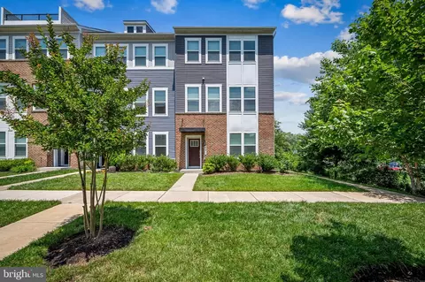 331 Bright Light Ct, Edgewater, MD 21037
