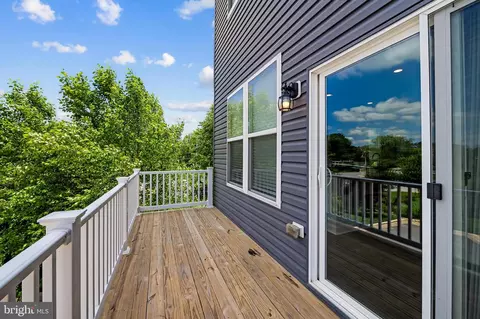 Exterior - 331 Bright Light Ct, Edgewater, MD 21037 photo 3 of 4