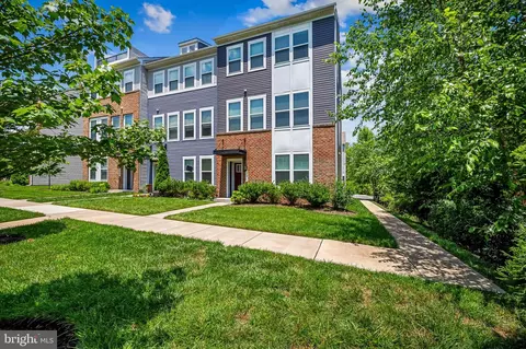 Exterior - 331 Bright Light Ct, Edgewater, MD 21037 photo 2 of 4