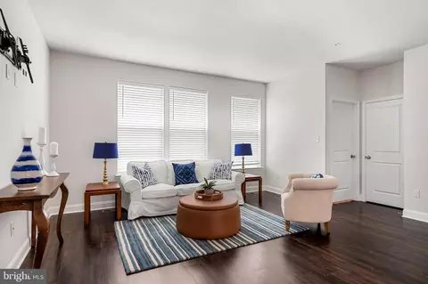 Living - 331 Bright Light Ct, Edgewater, MD 21037 photo 1 of 2