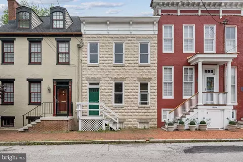11 12 College Ave, Annapolis, MD 21401