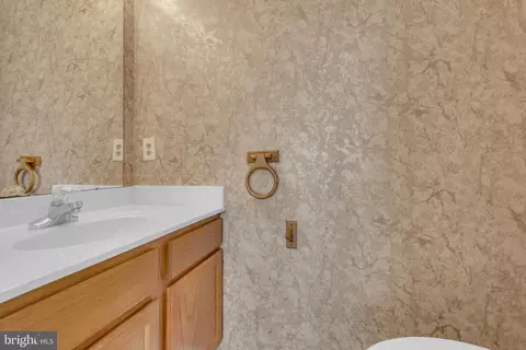 Bath - 1440 Nutwood Ct, Crofton, MD 21114 photo 1 of 2
