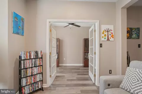 Entry Way - 4103 Apple Leaf Ct, Pasadena, MD 21122 photo 2 of 10