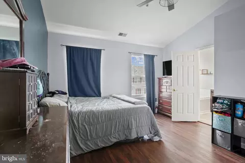 Bedroom - 4103 Apple Leaf Ct, Pasadena, MD 21122 photo 2 of 2
