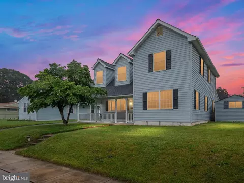 715 Griffith Rd, Glen Burnie, MD 21061