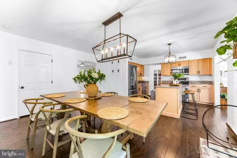 Dining - 1739 Mayfair Pl, Crofton, MD 21114 photo 2 of 3