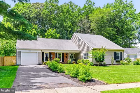 1739 Mayfair Pl, Crofton, MD 21114