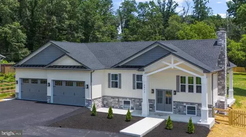 7973 Belhaven Ave, Pasadena, MD 21122 photo 4