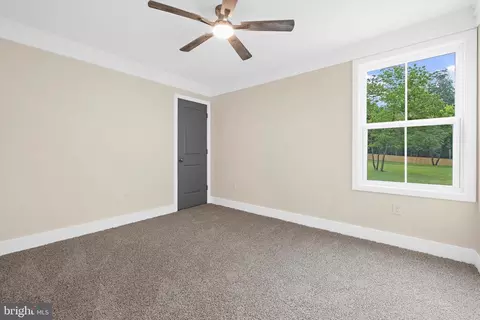 7973 Belhaven Ave, Pasadena, MD 21122 photo 22