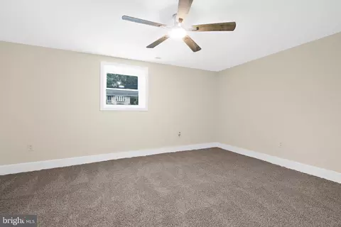 7973 Belhaven Ave, Pasadena, MD 21122 photo 41