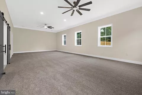 7973 Belhaven Ave, Pasadena, MD 21122 photo 10
