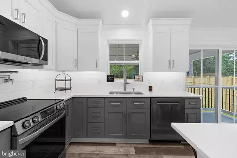 7973 Belhaven Ave, Pasadena, MD 21122 photo 32